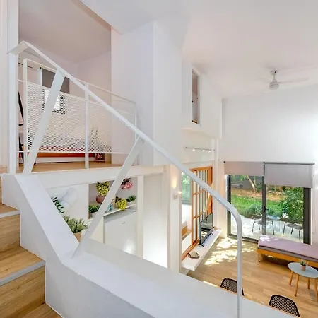 Апартаменты Cozy Garden Flat