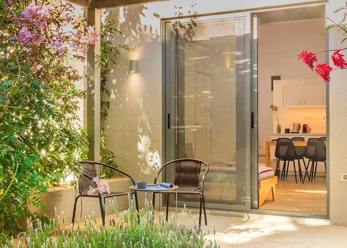 Cozy Garden Flat アパート ハニア