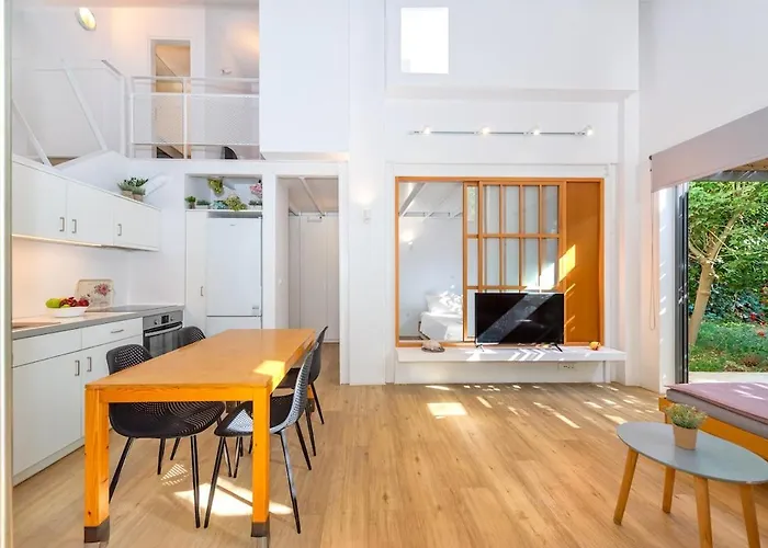 Cozy Garden Flat Апартаменты Ханья