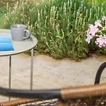 Cozy Garden Flat アパート
